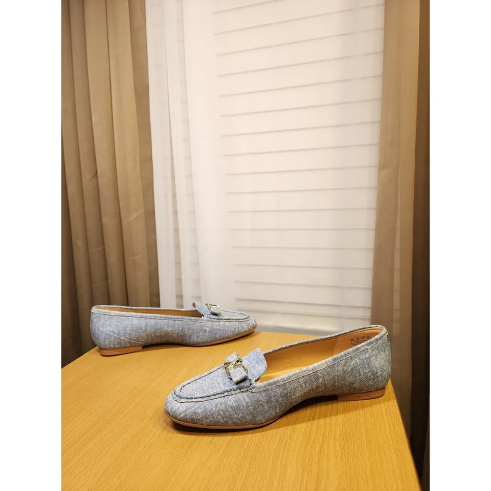 Naturalizer leather moccasins